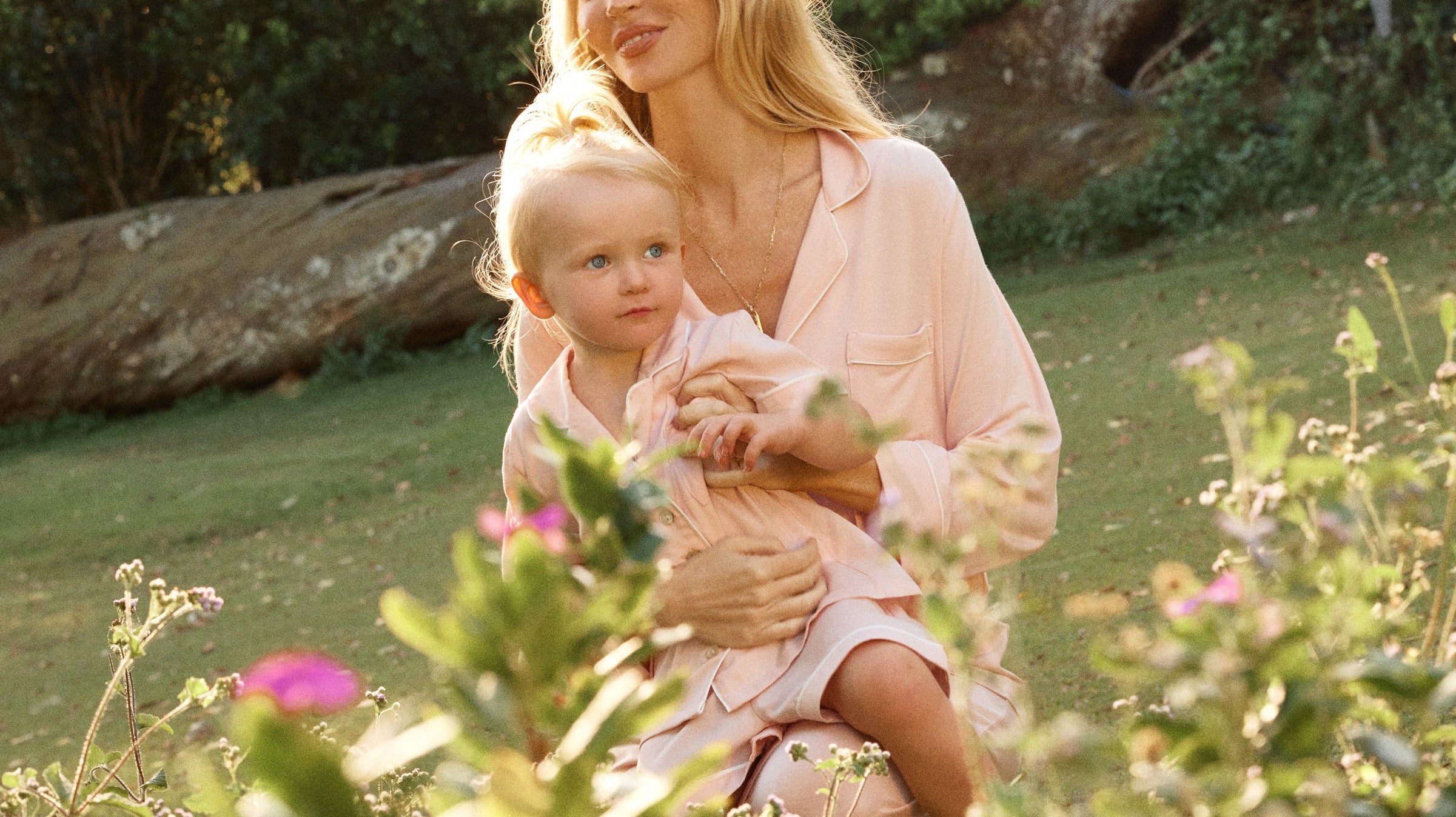 A Moment in Nature: Celebrating Motherhood with Bee Cooper in Homebodii’s Petra Set