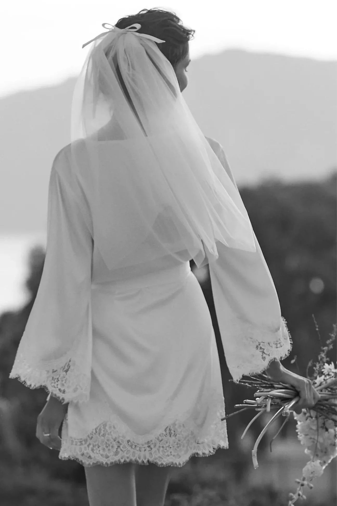 How to Choose the Most Beautiful Bridal Robe for You (2026 Bride’s Guide)