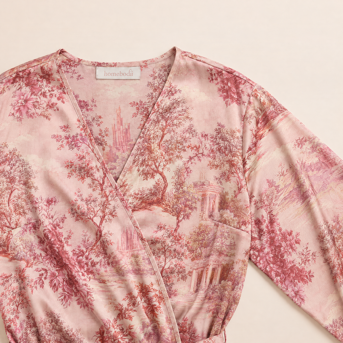 Toulouse Short Robe with Lace Trim
